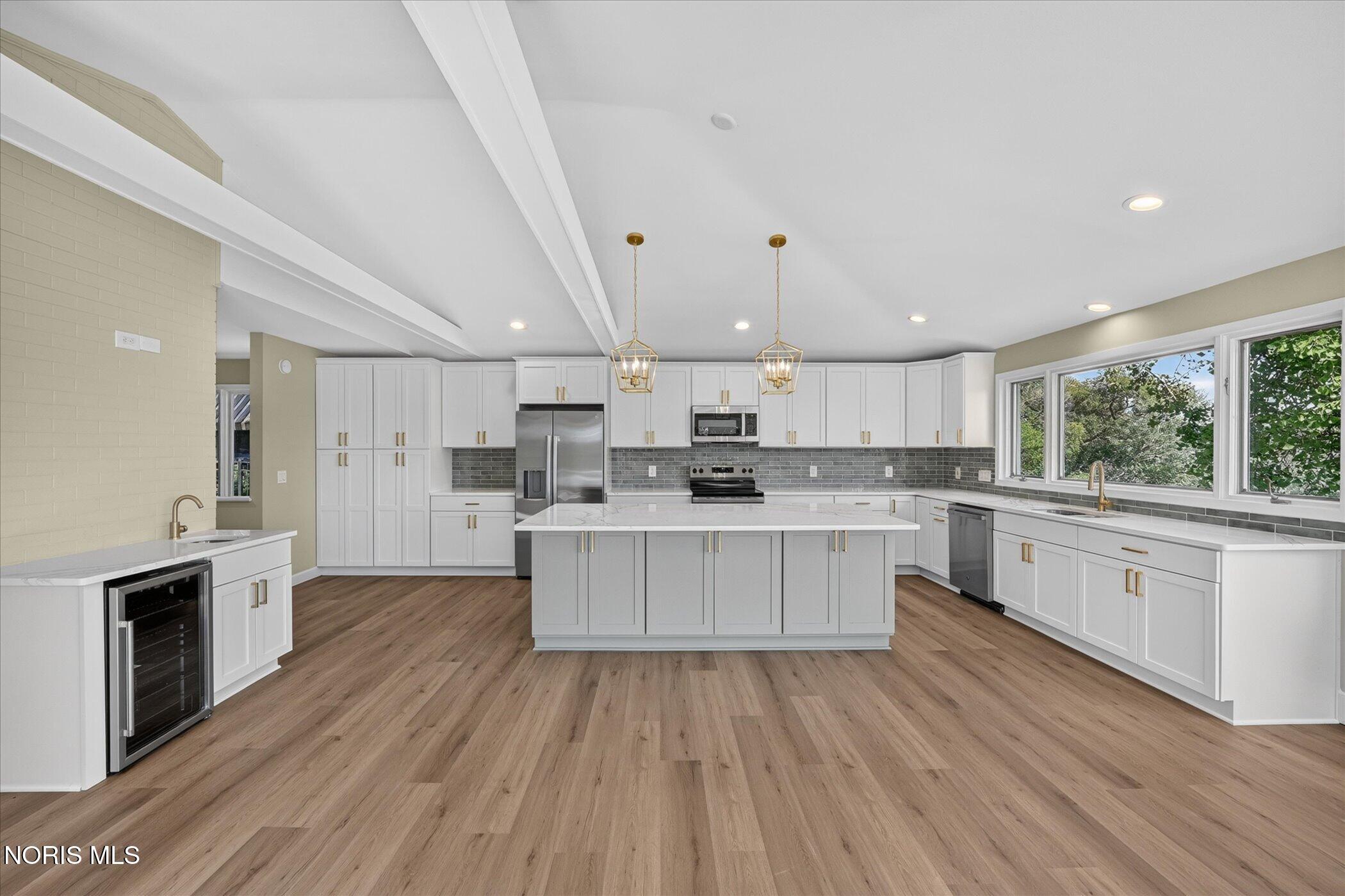 2708 Riverview Drive
