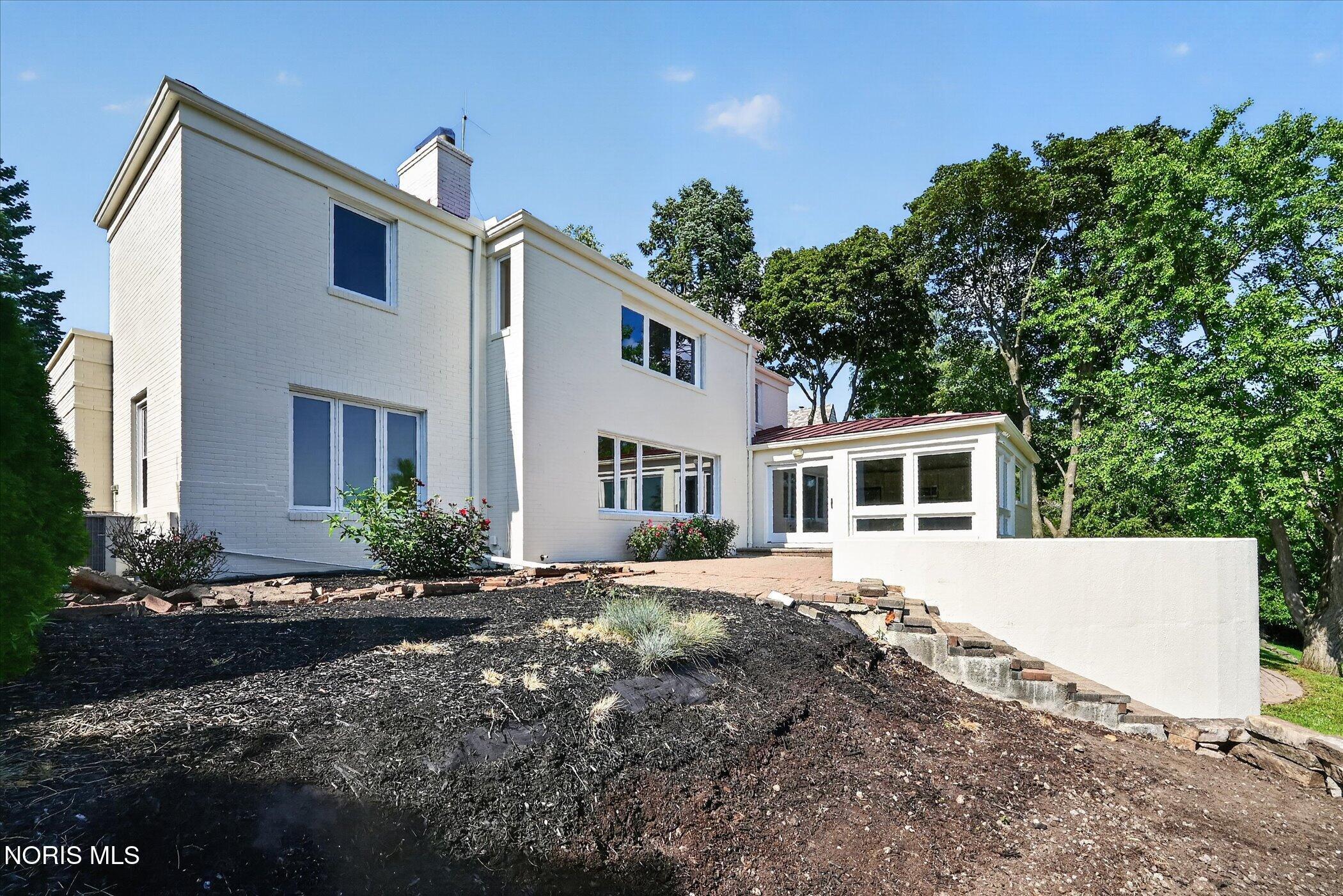 2708 Riverview Drive