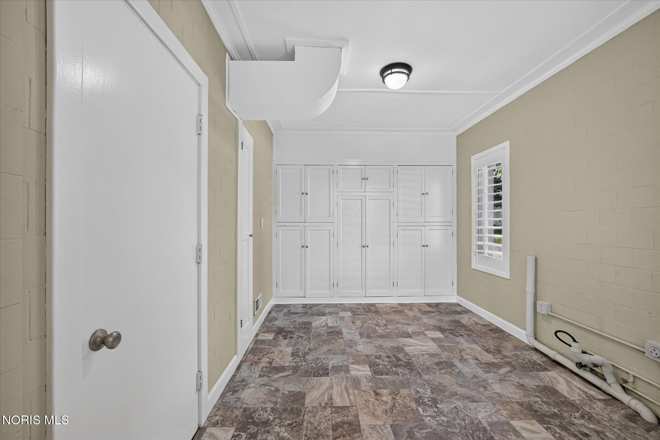 2708 Riverview Drive