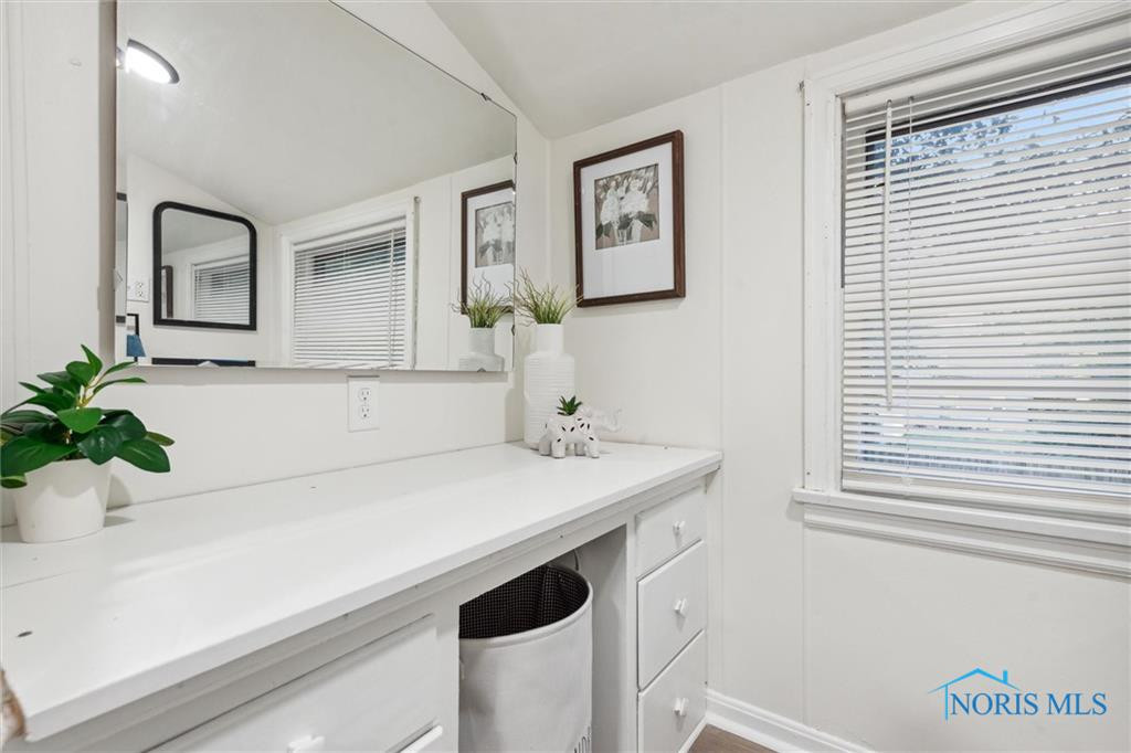 518 Clifton Boulevard