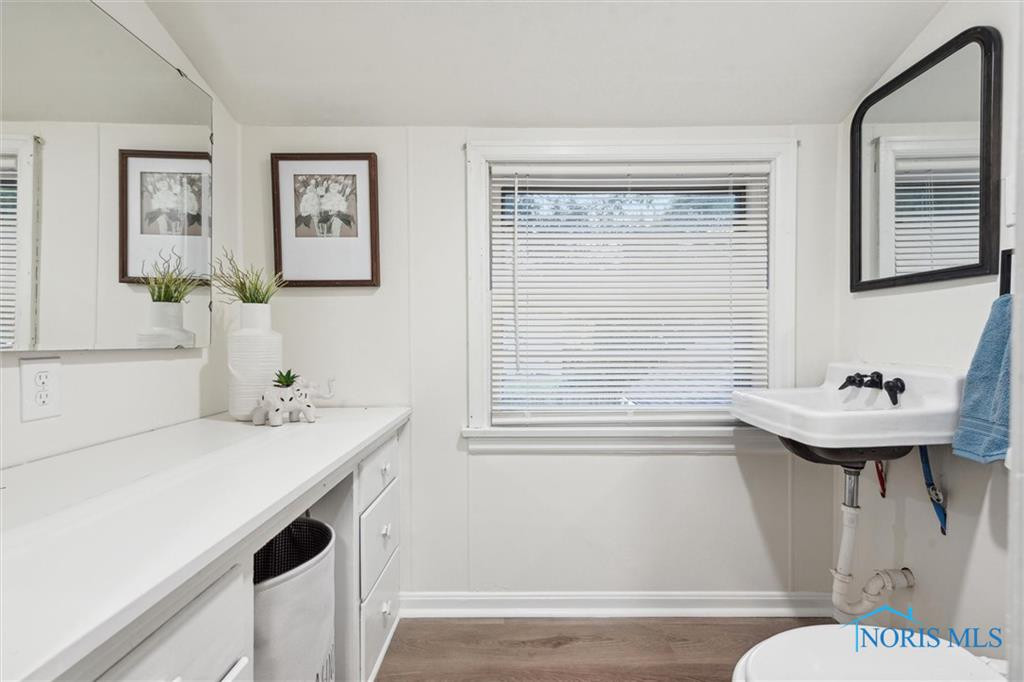 518 Clifton Boulevard