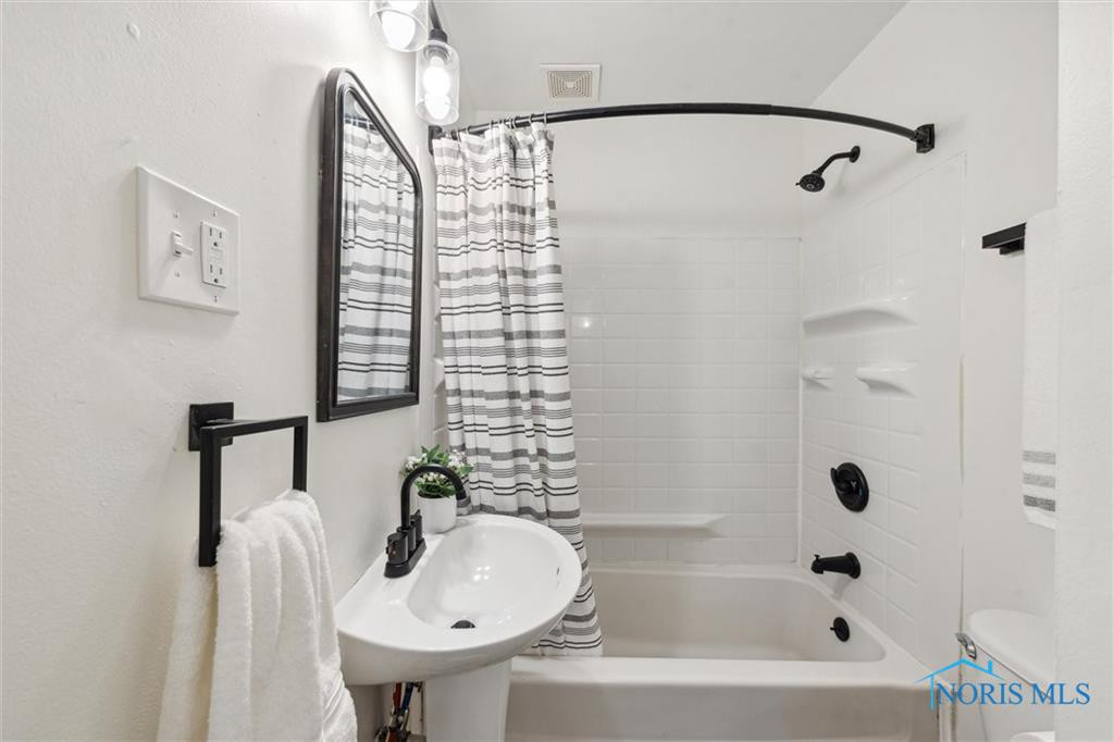 518 Clifton Boulevard