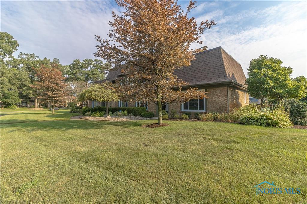 4042 Newcastle Drive