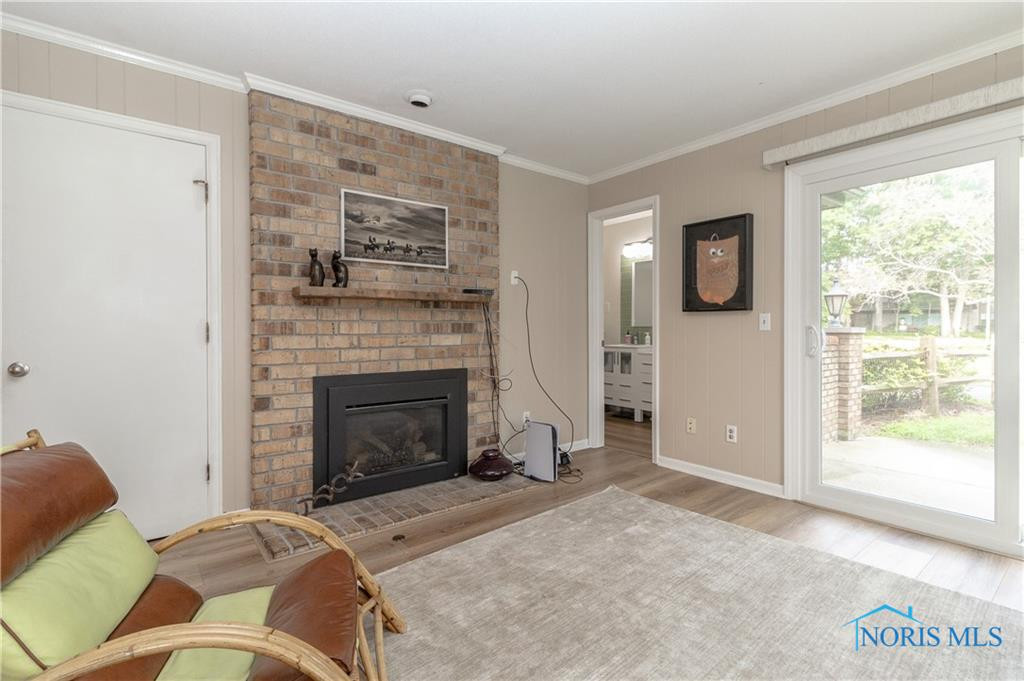 4042 Newcastle Drive