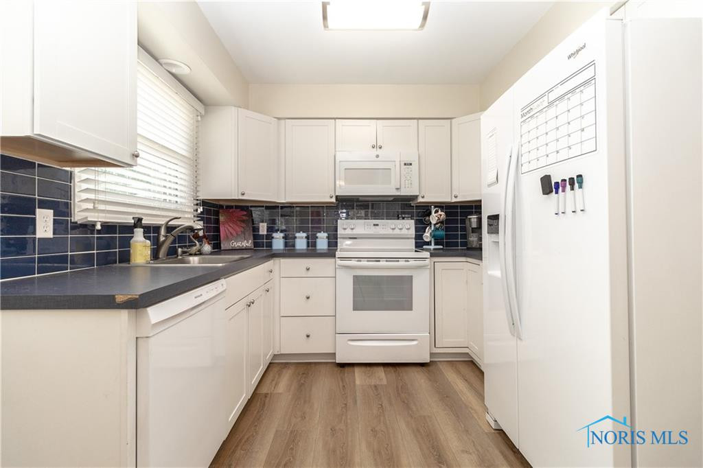 4042 Newcastle Drive