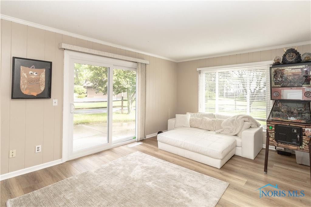 4042 Newcastle Drive