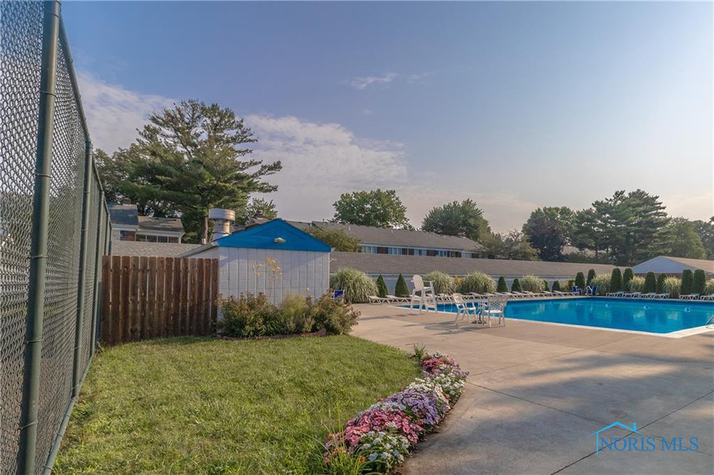 4042 Newcastle Drive