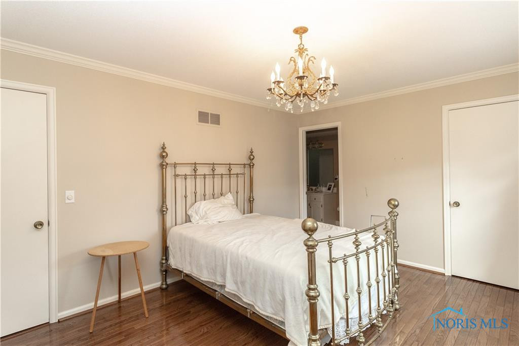 4042 Newcastle Drive