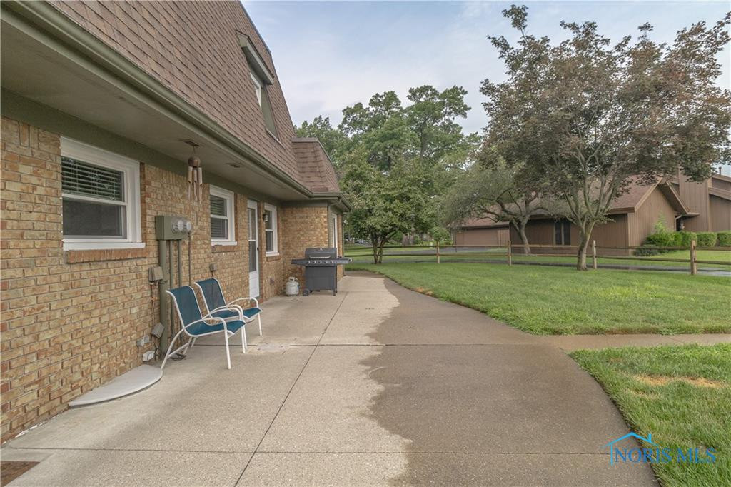 4042 Newcastle Drive