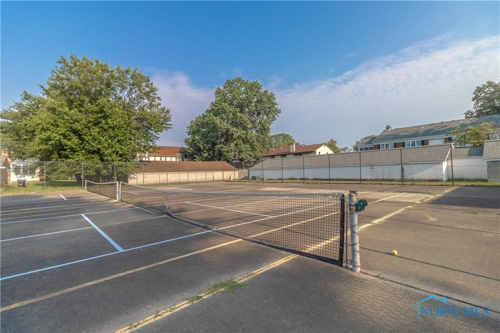 4042 Newcastle Drive