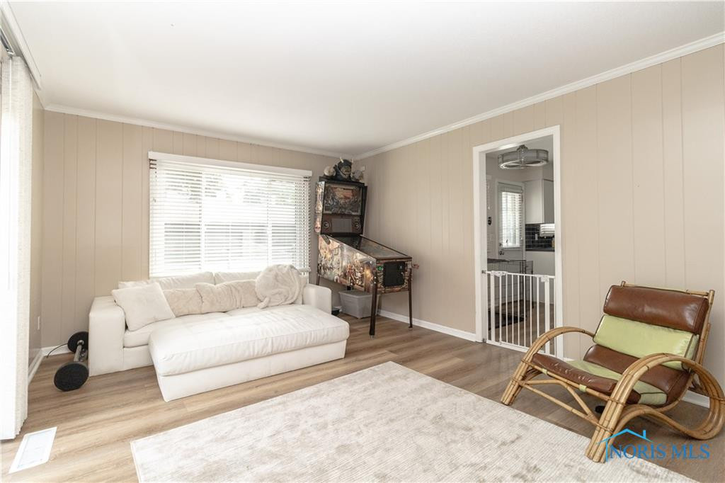 4042 Newcastle Drive