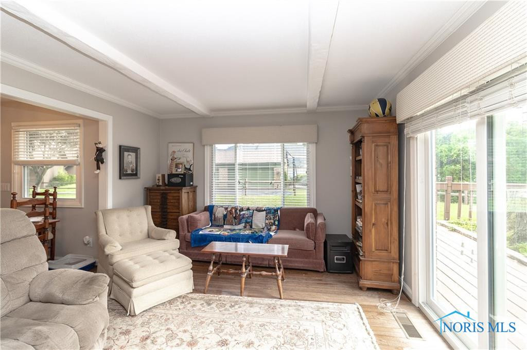 4042 Newcastle Drive