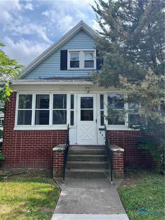 322 E Oakland Street