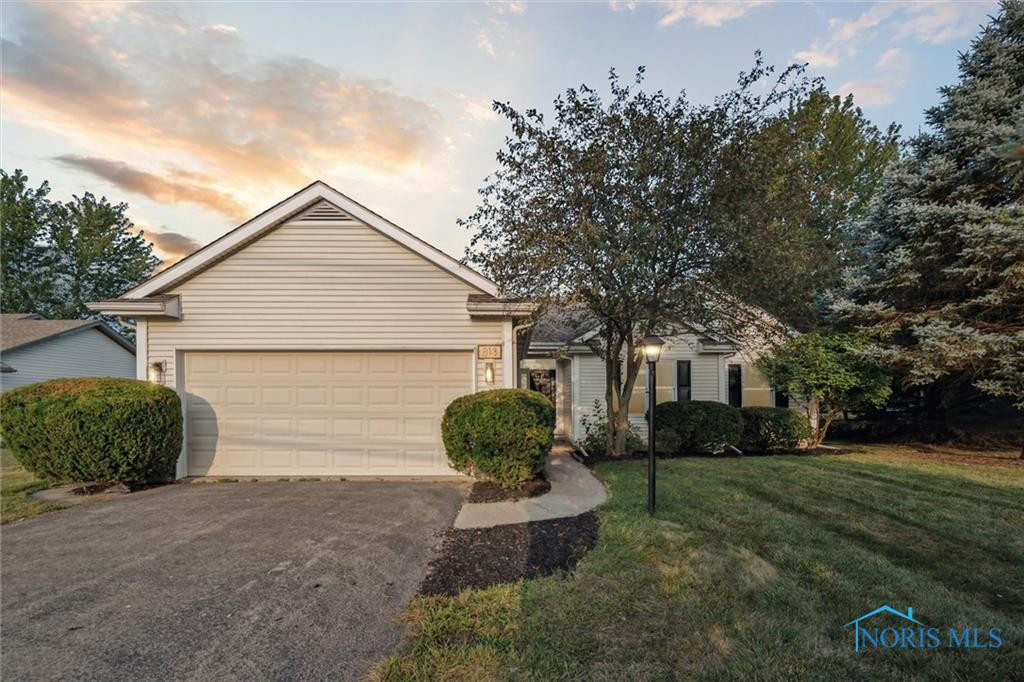 813 Monclova Road
