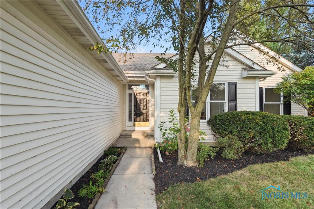 813 Monclova Road