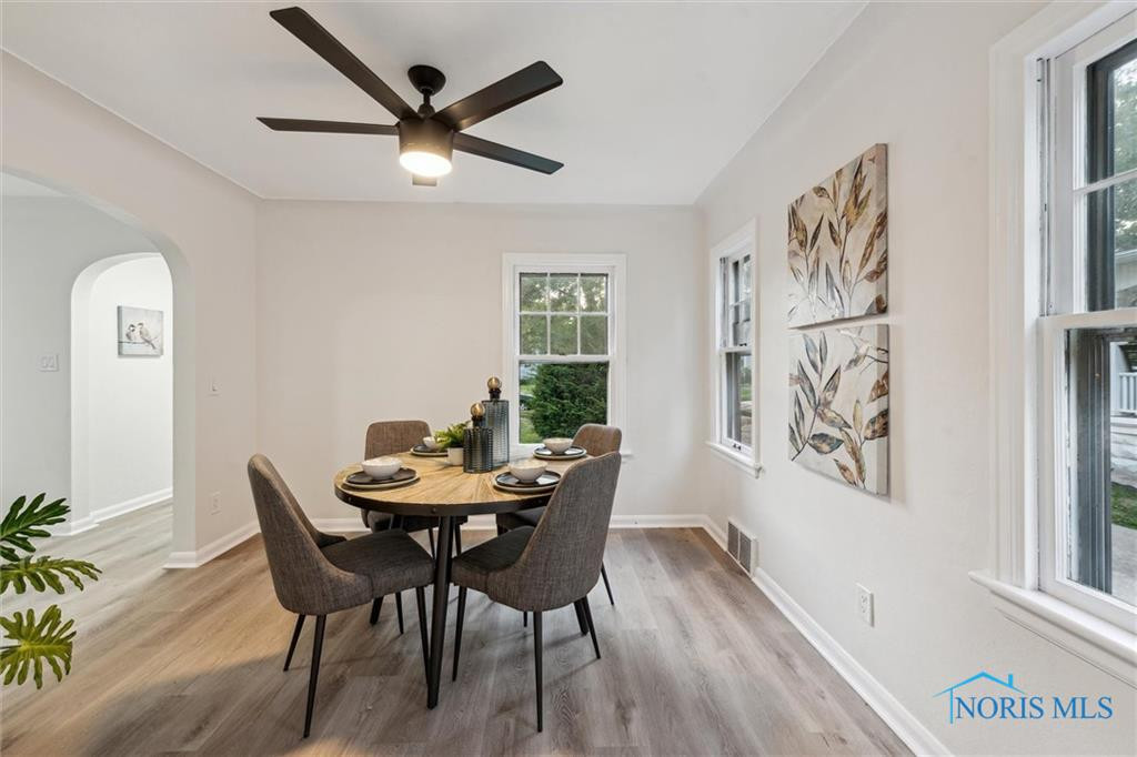 3554 Hazelhurst Avenue