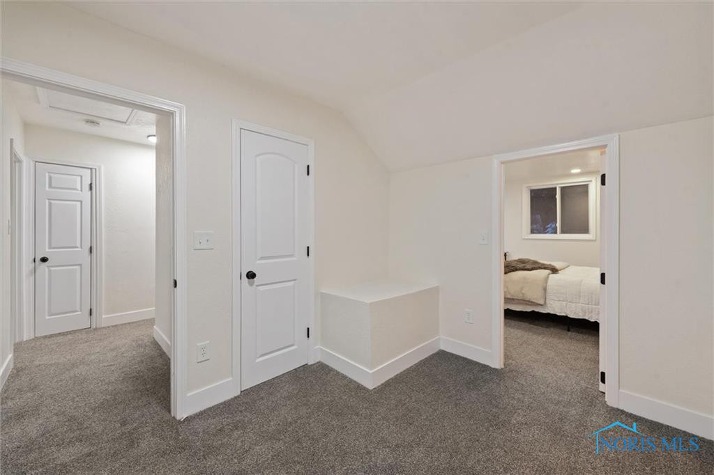 3554 Hazelhurst Avenue