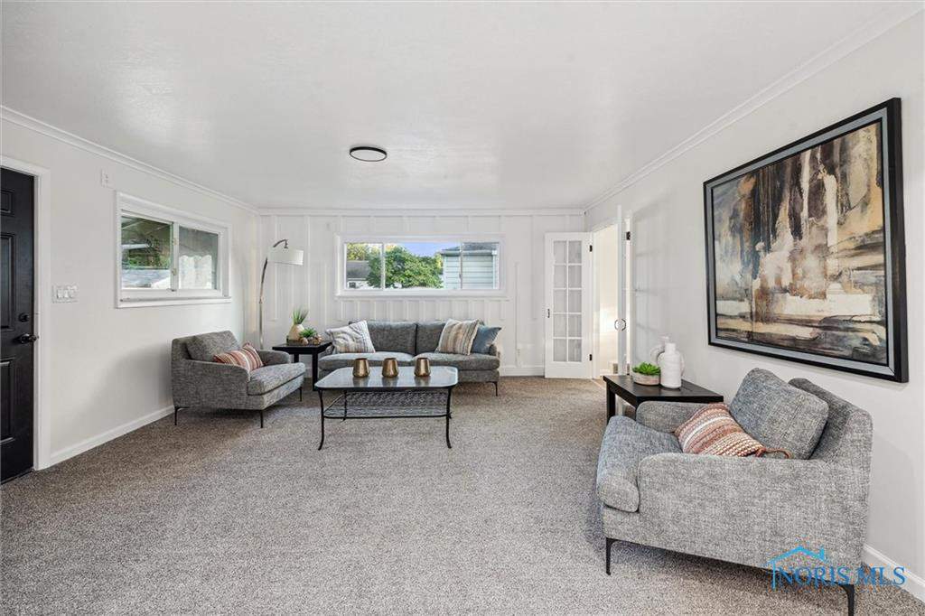 3554 Hazelhurst Avenue