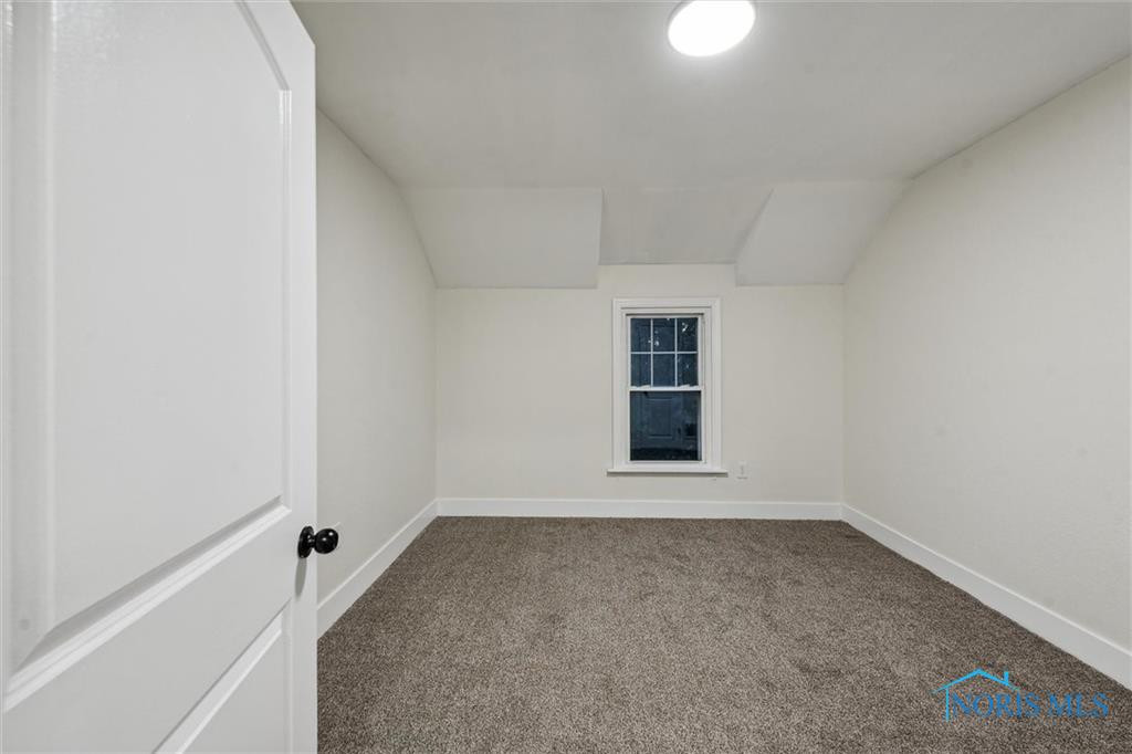 3554 Hazelhurst Avenue