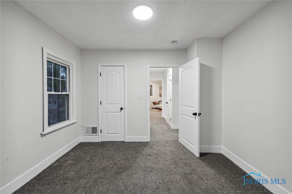 3554 Hazelhurst Avenue