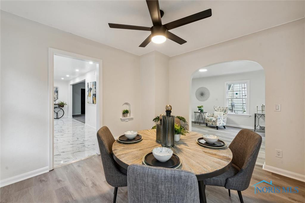 3554 Hazelhurst Avenue