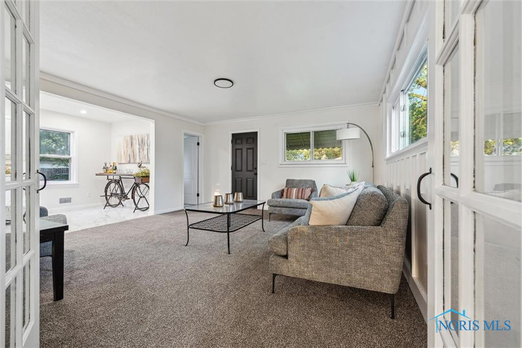 3554 Hazelhurst Avenue