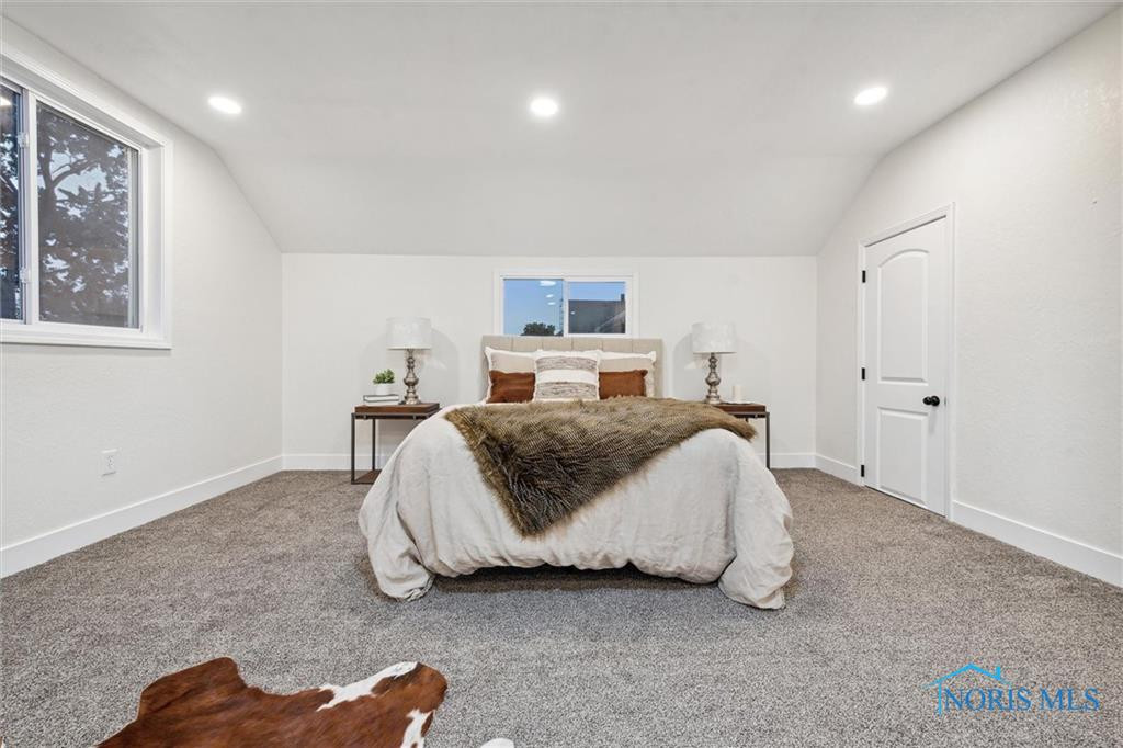 3554 Hazelhurst Avenue