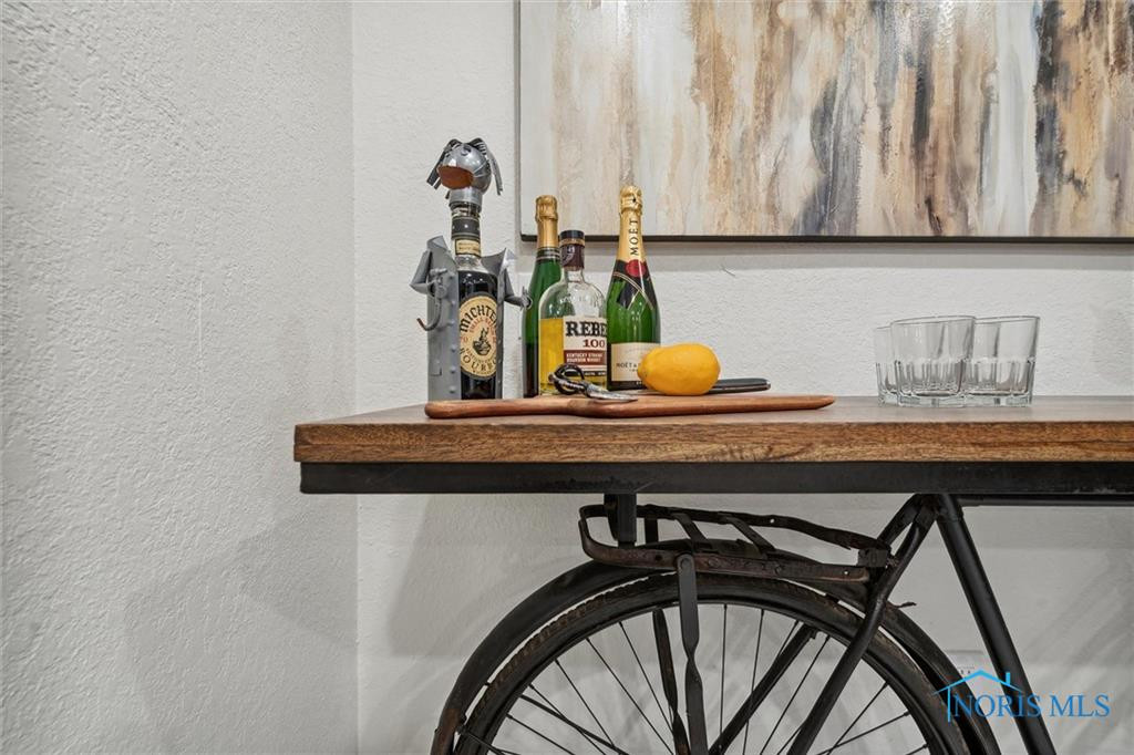 3554 Hazelhurst Avenue