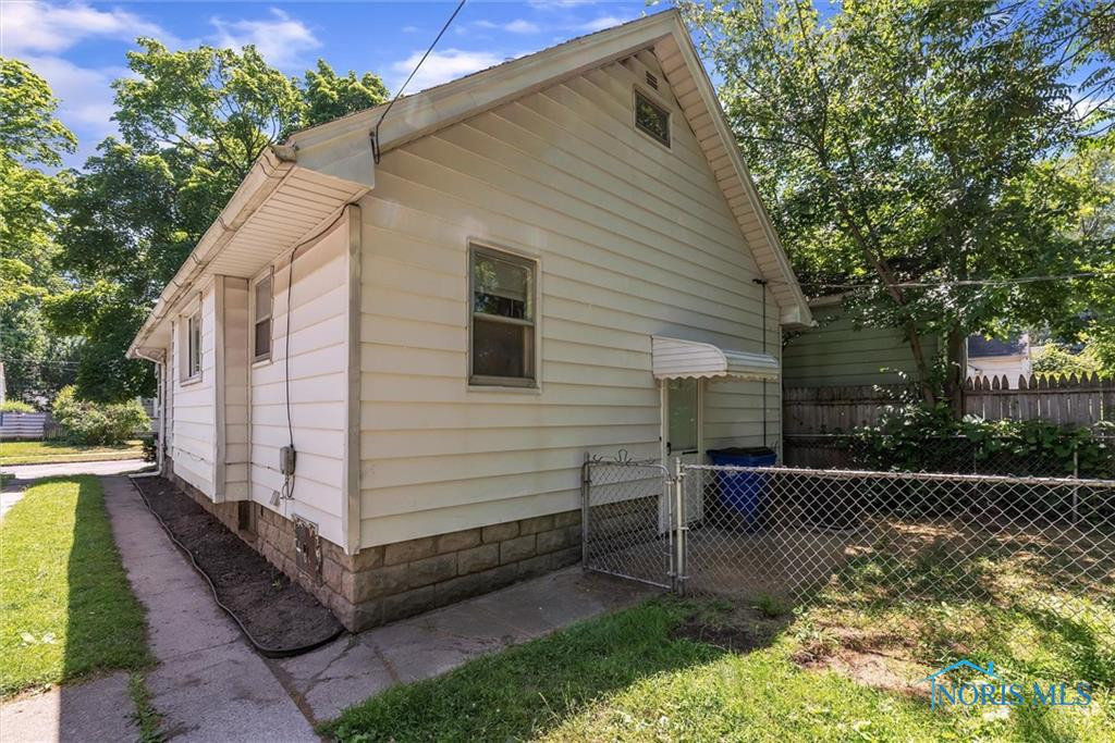 1928 Loxley Road