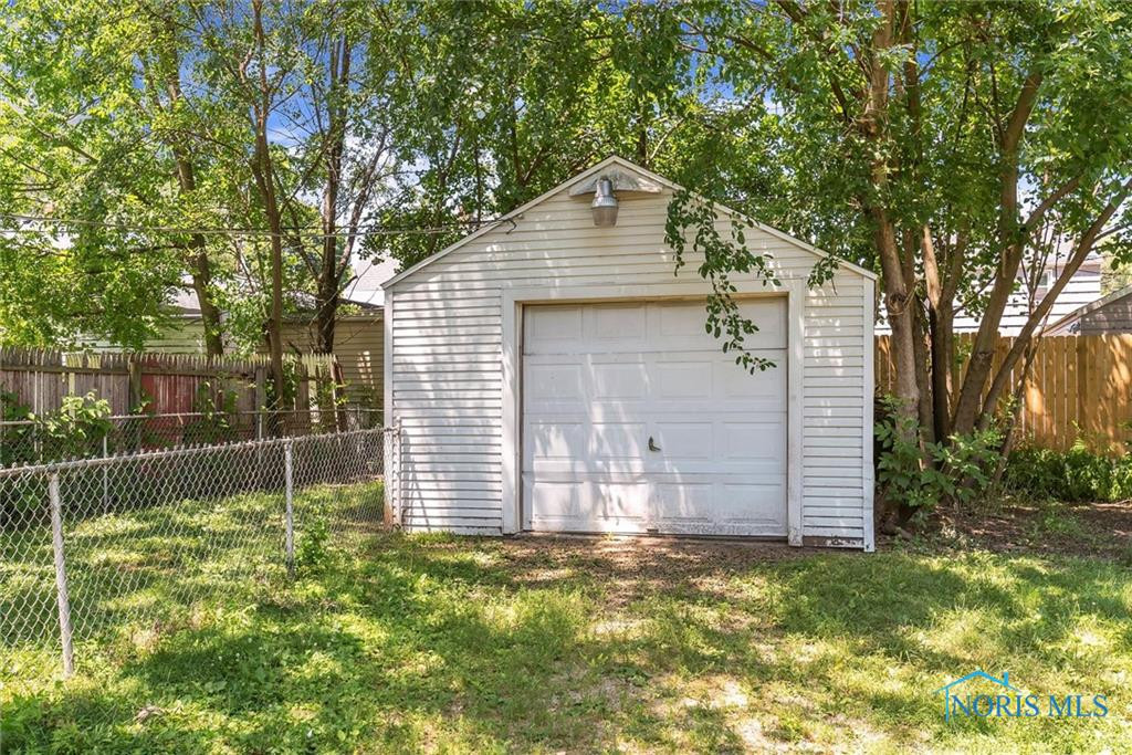 1928 Loxley Road