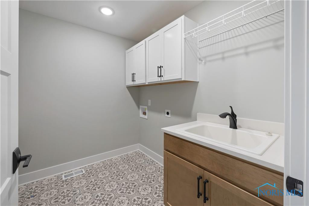 6019 Walnut Springs Boulevard