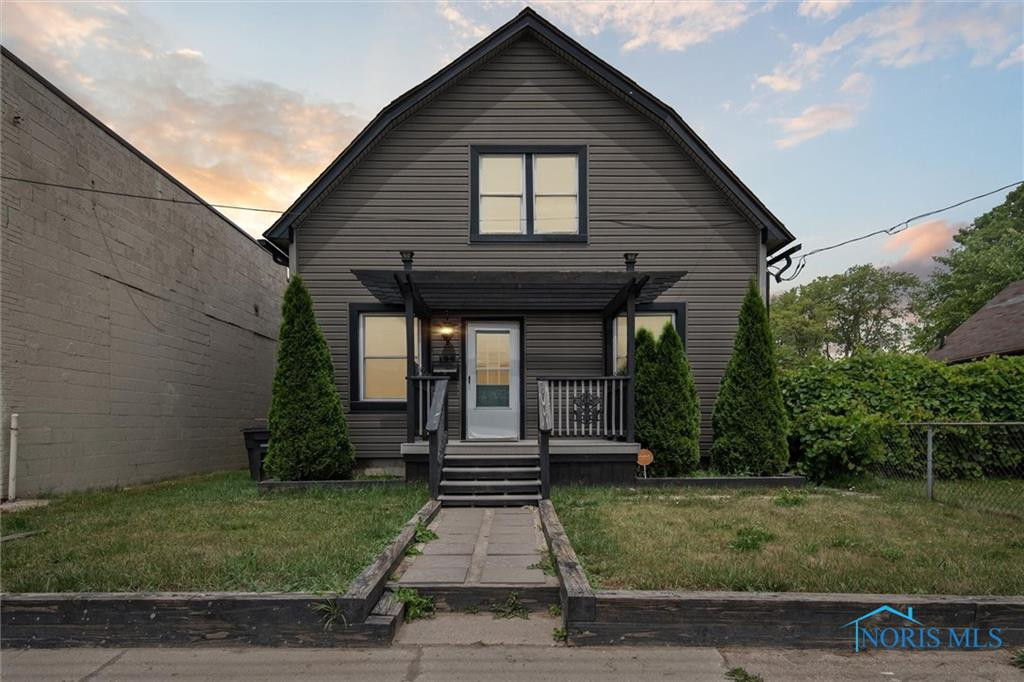 196 W Sylvania Avenue