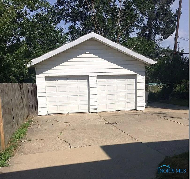 1882 Princeton Drive