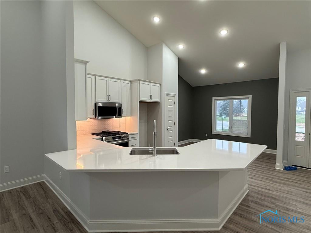 739 Ridge Lake Court