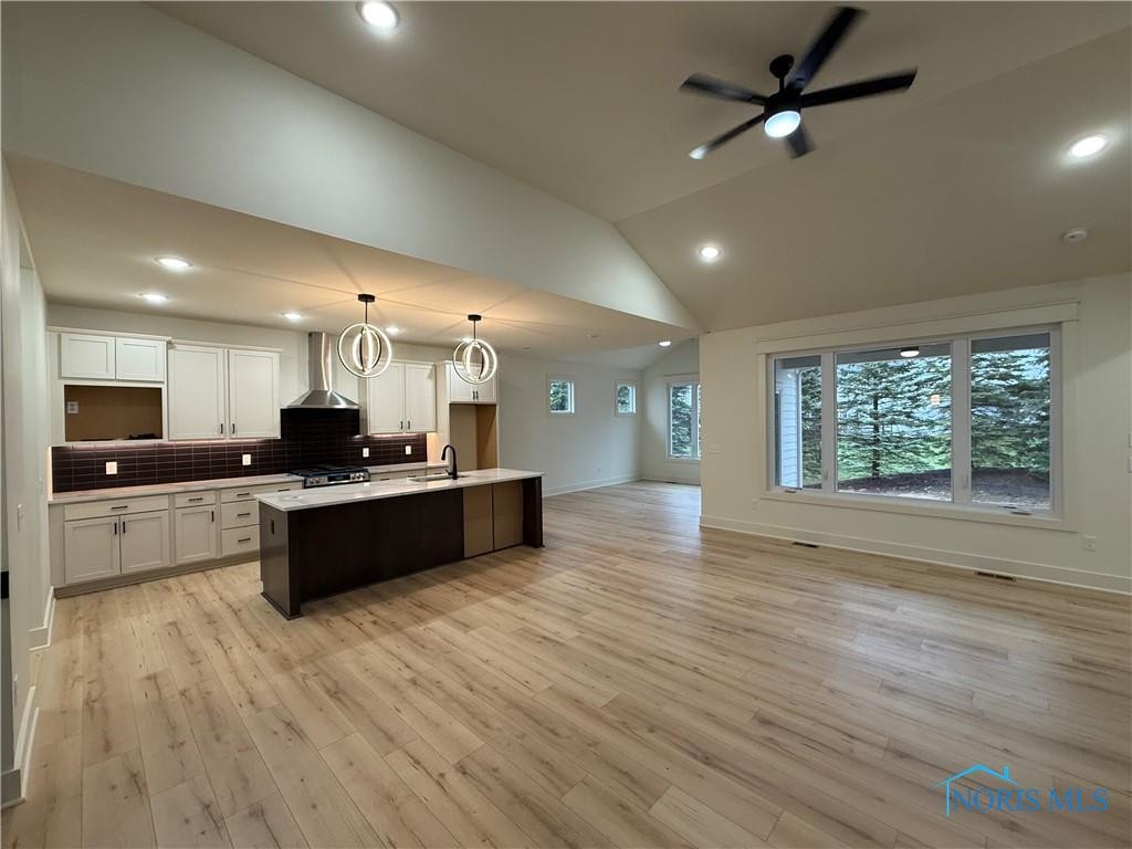 727 Ridge Lake Court