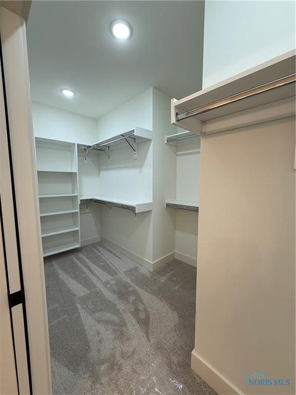 727 Ridge Lake Court