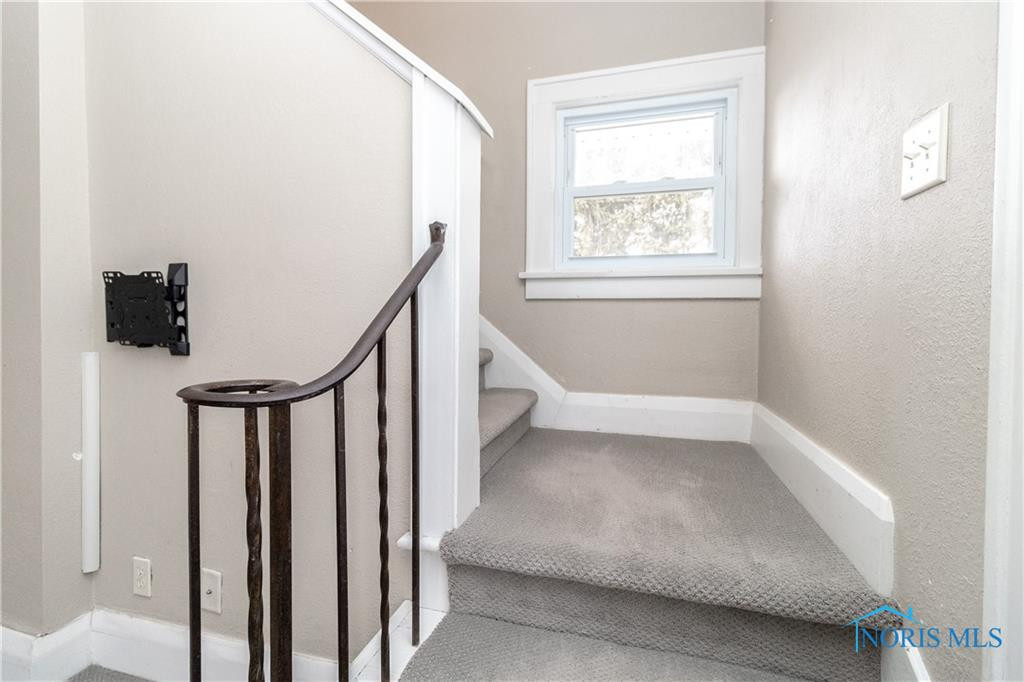 2756 Kingsford Drive