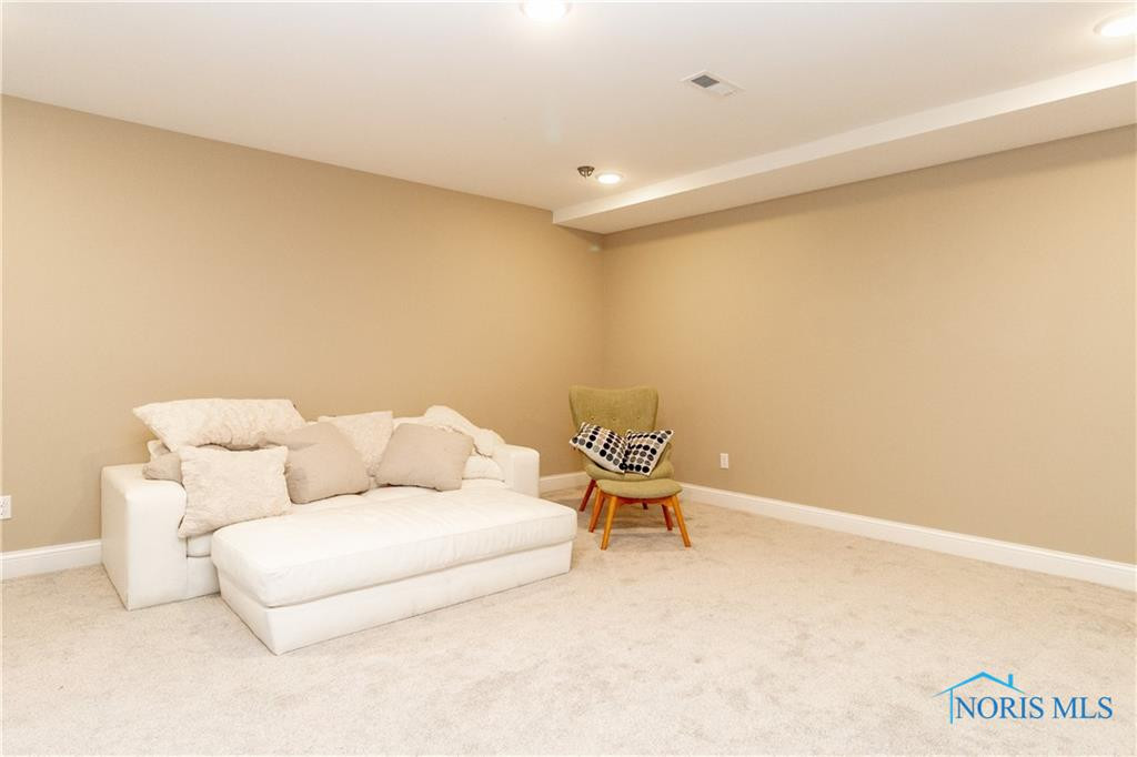 7508 King Acres Drive