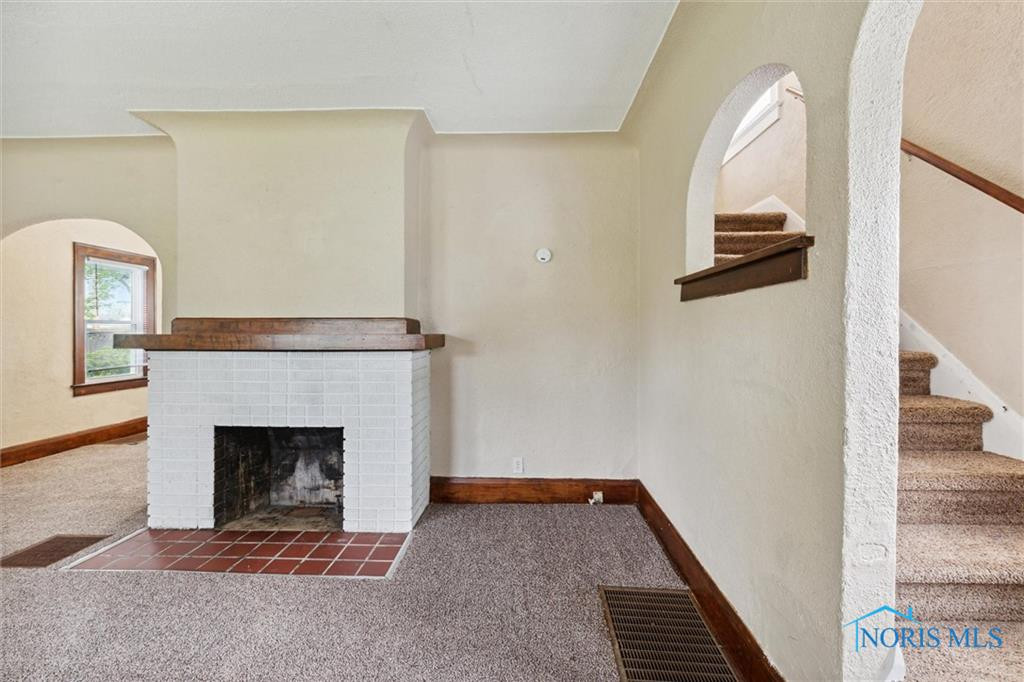 1708 Hinsdale Drive