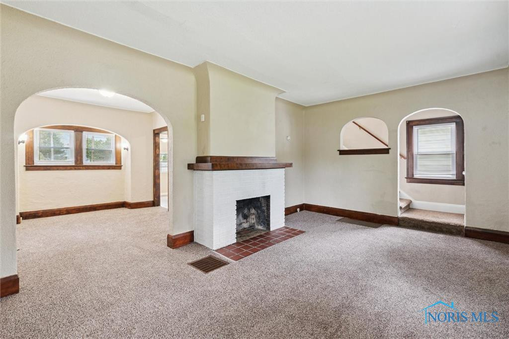 1708 Hinsdale Drive