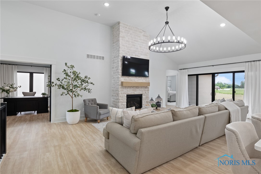 9224 Summer Song Lane