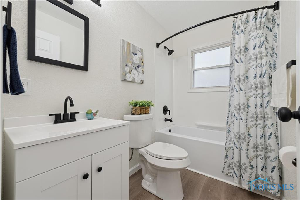 1006 Brookley Boulevard