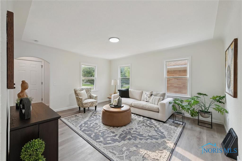 1006 Brookley Boulevard