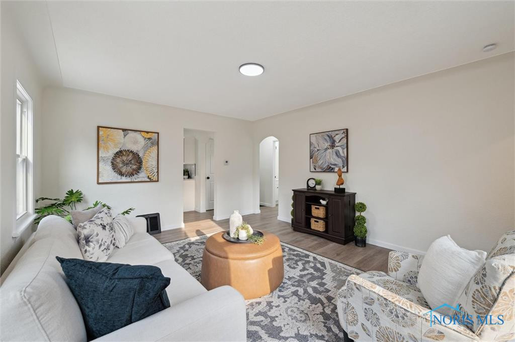 1006 Brookley Boulevard