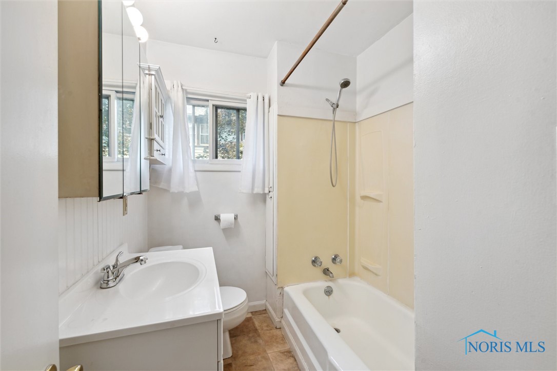 1415 Kenyon Drive