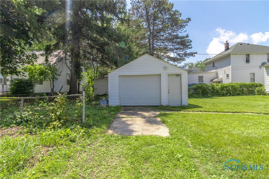 926 Searles Road