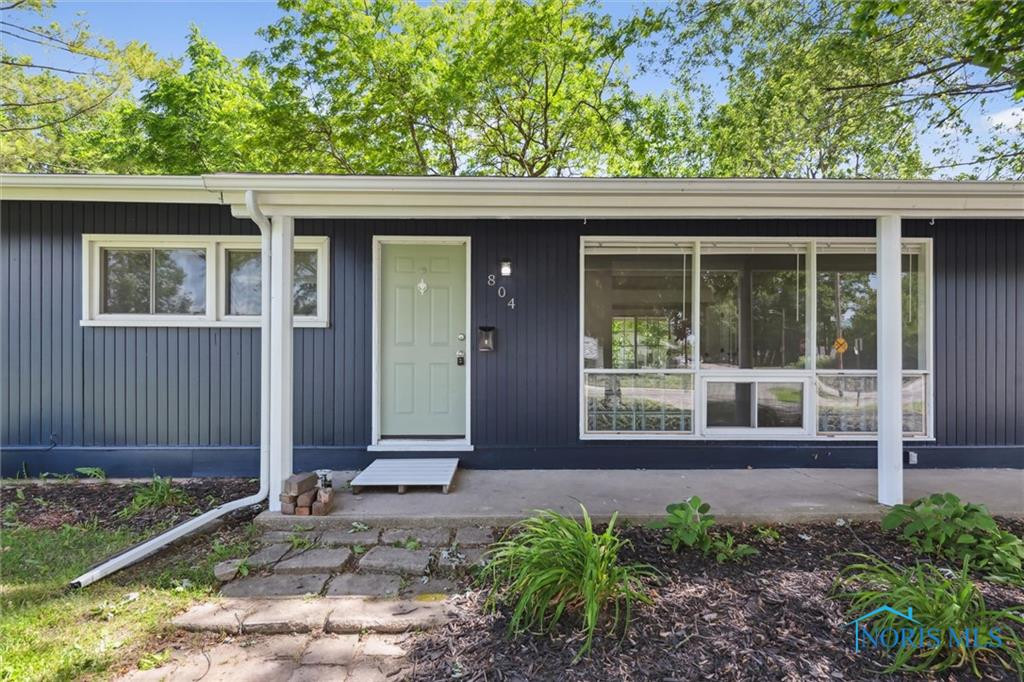 804 Village Trail Drive