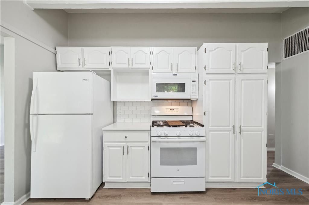 804 Village Trail Drive