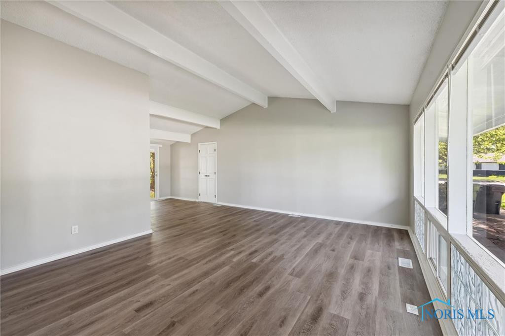 804 Village Trail Drive