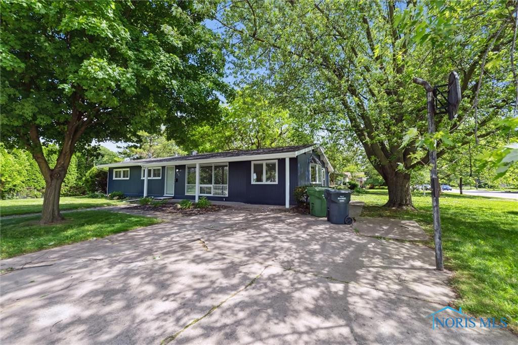 804 Village Trail Drive